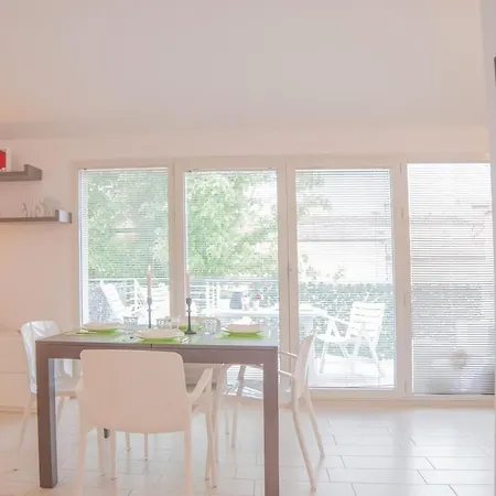 Daire With Terrace San Frediano Area -4 People