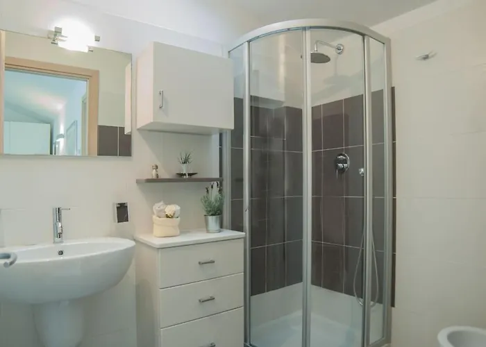 Apartment With Terrace San Frediano Area -4 People *