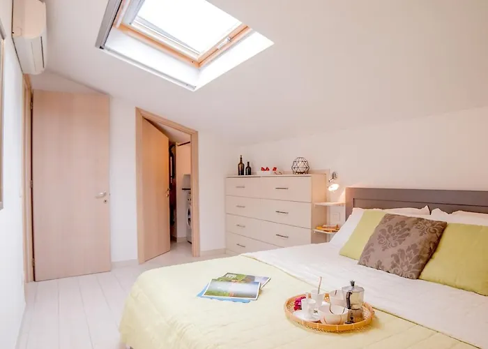 With Terrace San Frediano Area -4 People Florenz
