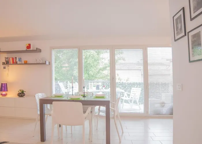 Apartment With Terrace San Frediano Area -4 People